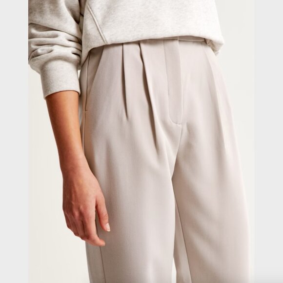 Abercrombie & Fitch Cream Sloane Tailored Wide Leg Pant-Tall Size - Size 31L/12L - Picture 2 of 8